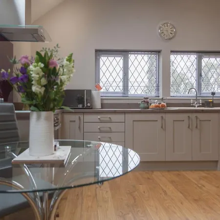 Herefordshire - Little Oak - Charming Cottage In Rural Location North Of Hereford - Sleeps 2 Guets - Ideal For A Cozy Trip Away - Hosted By Rentmyhouse Exterior photo